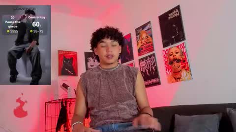 Snapshot of gaeloconner chatting on 11-30-25, 02:04 Gael Conner online show from 11-30-25, 02:04