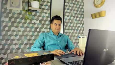 Snapshot of gaelpike chatting on 12-05-25, 12:14 Gael online show from 12-05-25, 12:14