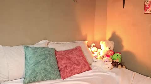 gaia_joness online show from 10-27-25, 07:40