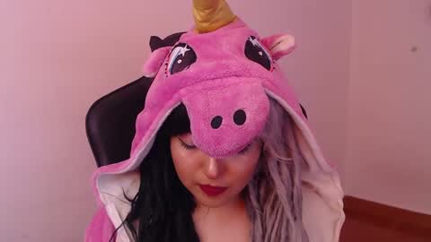 Snapshot of gakomenoshida chatting on 09-24-25, 07:39 Kate 3 online show from 09-24-25, 07:39