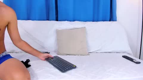 gal_stone_ online show from 06-25-26, 01:05