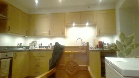 Snapshot of galacx chatting on 12-11-24, 05:04 galacx online show from 12-11-24, 05:04