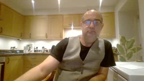 Snapshot of galacx chatting on 12-11-24, 09:34 galacx online show from 12-11-24, 09:34