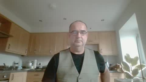 Snapshot of galacx chatting on 12-15-24, 01:00 galacx online show from 12-15-24, 01:00