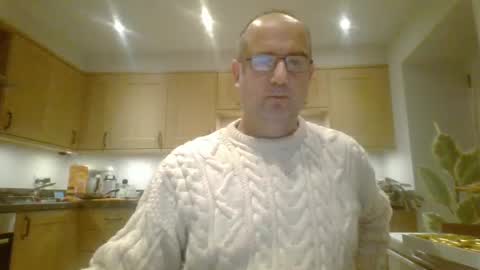 Snapshot of galacx chatting on 12-28-24, 07:01 galacx online show from 12-28-24, 07:01