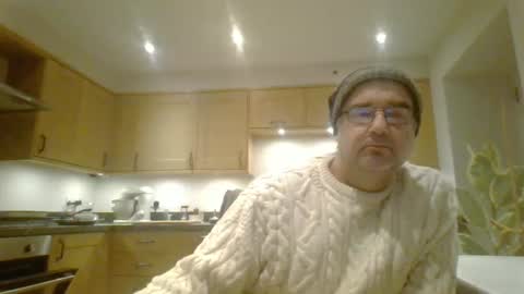 Snapshot of galacx chatting on 01-22-25, 05:38 galacx online show from 01-22-25, 05:38