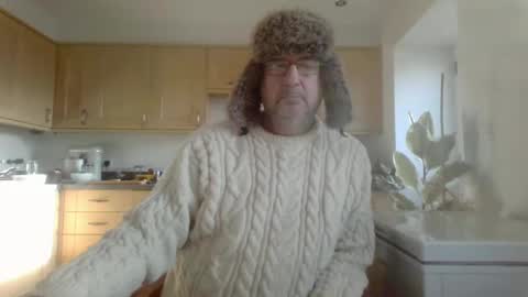 Snapshot of galacx chatting on 01-25-25, 10:19 galacx online show from 01-25-25, 10:19