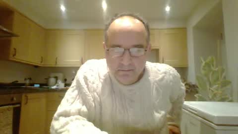 Snapshot of galacx chatting on 01-28-25, 10:34 galacx online show from 01-28-25, 10:34