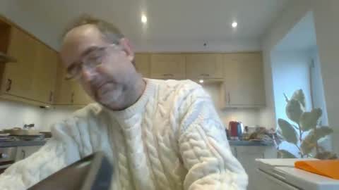 Snapshot of galacx chatting on 02-20-25, 01:30 galacx online show from 02-20-25, 01:30