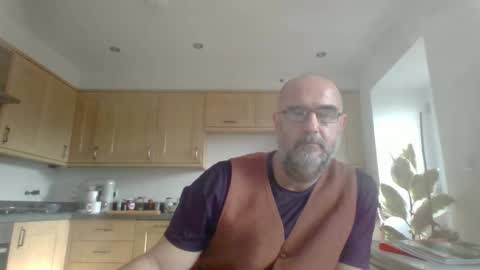 Snapshot of galacx chatting on 03-01-25, 10:34 galacx online show from 03-01-25, 10:34