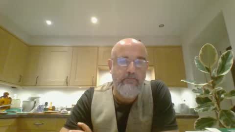 Snapshot of galacx chatting on 09-20-25, 09:05 galacx online show from 09-20-25, 09:05