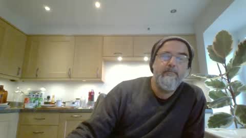 Snapshot of galacx chatting on 09-29-25, 01:38 galacx online show from 09-29-25, 01:38