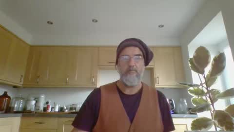 Snapshot of galacx chatting on 10-01-25, 10:43 galacx online show from 10-01-25, 10:43