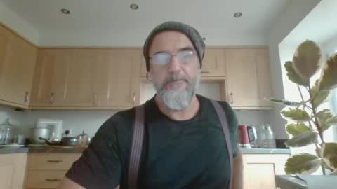 Snapshot of galacx chatting on 10-03-25, 08:44 galacx online show from 10-03-25, 08:44