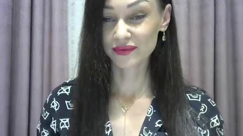Snapshot of galaxy_33 chatting on 10-05-25, 03:32 galaxy_33 online show from 10-05-25, 03:32