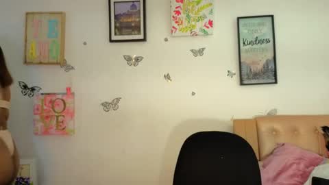 Snapshot of galdot_sex chatting on 09-22-25, 09:39 Galdo online show from 09-22-25, 09:39