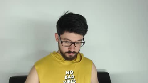 Snapshot of galit_g chatting on 11-05-25, 09:59 Gari online show from 11-05-25, 09:59