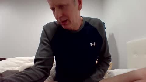 gamerboy200 online show from 10-23-25, 02:22