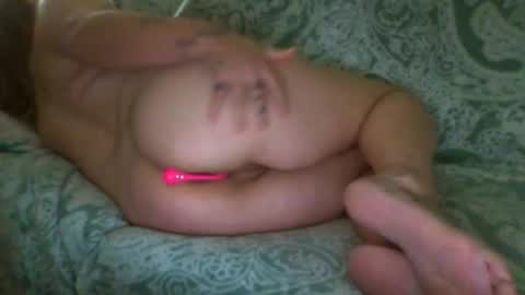 Snapshot of gamergirl2025 chatting on 10-22-25, 07:30 tatted tootsie online show from 10-22-25, 07:30