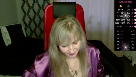 Snapshot of ganet469 chatting on 10-23-25, 02:05 Janette online show from 10-23-25, 02:05