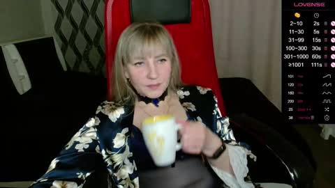 Snapshot of ganet469 chatting on 11-21-25, 07:45 Janette online show from 11-21-25, 07:45