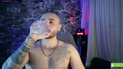 Snapshot of garbel09 chatting on 12-16-24, 06:53 Chris Dont forget to gift me thumb up Its very important to me and makes me happy AF online show from 12-16-24, 06:53