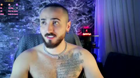 Snapshot of garbel09 chatting on 03-02-25, 06:27 Chris Dont forget to gift me thumb up Its very important to me and makes me happy AF online show from 03-02-25, 06:27