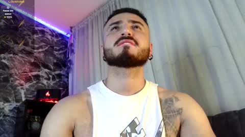 Snapshot of garbel09 chatting on 09-18-25, 06:37 Chris Dont forget to gift me thumb up Its very important to me and makes me happy AF online show from 09-18-25, 06:37