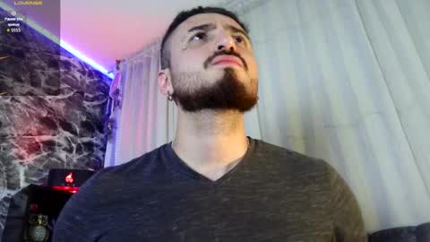 Snapshot of garbel09 chatting on 09-29-25, 06:40 Chris Dont forget to gift me thumb up Its very important to me and makes me happy AF online show from 09-29-25, 06:40