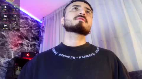 Snapshot of garbel09 chatting on 10-03-25, 07:38 Chris Dont forget to gift me thumb up Its very important to me and makes me happy AF online show from 10-03-25, 07:38