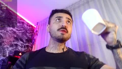 Snapshot of garbel09 chatting on 10-28-25, 06:06 Chris Dont forget to gift me thumb up Its very important to me and makes me happy AF online show from 10-28-25, 06:06