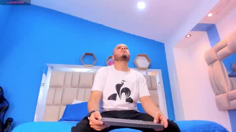 Snapshot of garcia_jacob_ chatting on 11-21-25, 05:44 garcia_jacob_ online show from 11-21-25, 05:44