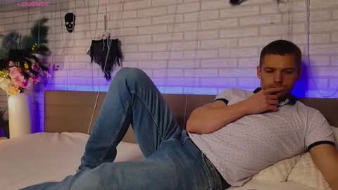 Snapshot of garettvosss chatting on 11-07-25, 07:19 Gared online show from 11-07-25, 07:19