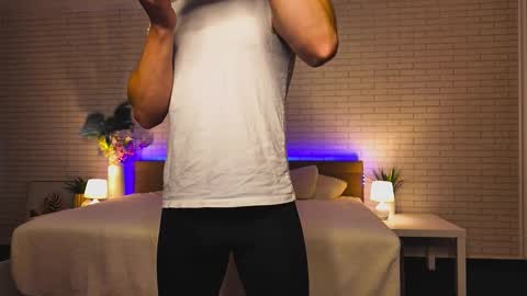 Snapshot of garettvosss chatting on 11-15-25, 06:44 Gared online show from 11-15-25, 06:44