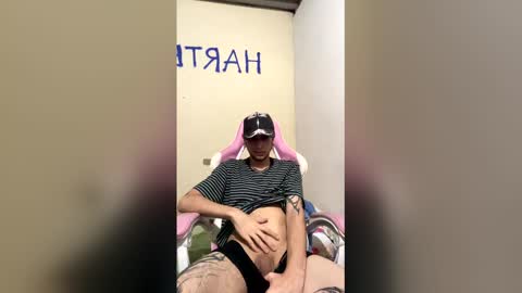 Snapshot of gargola_goth chatting on 05-07-26, 05:46 Elio b online show from 05-07-26, 05:46