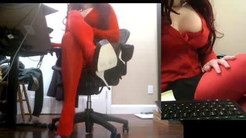 Snapshot of garters3350 chatting on 12-12-24, 07:15 Lisa online show from 12-12-24, 07:15