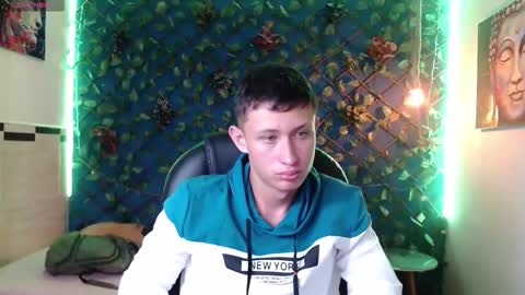 garuo_18 online show from 11-15-25, 03:59