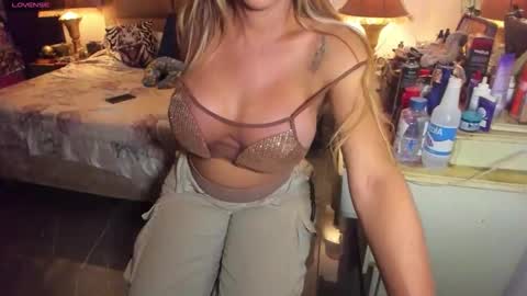 melanny villa online show from 04-09-26, 02:55