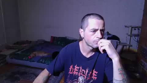 The Naked Welder online show from 07-08-26, 10:47