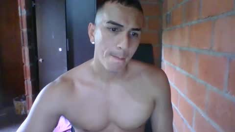 Snapshot of gattitosexy_95 chatting on 02-20-25, 07:30 gattitosexy_95 online show from 02-20-25, 07:30