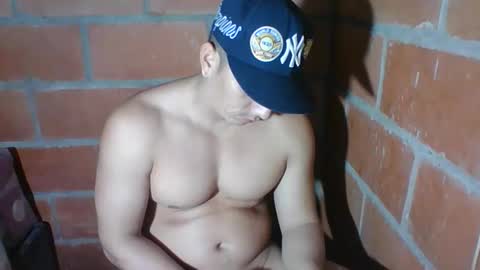 Snapshot of gattitosexy_95 chatting on 11-26-25, 04:19 gattitosexy_95 online show from 11-26-25, 04:19