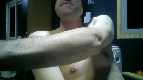 Snapshot of gauchors21 chatting on 06-13-26, 03:04 gauchors21 online show from 06-13-26, 03:04