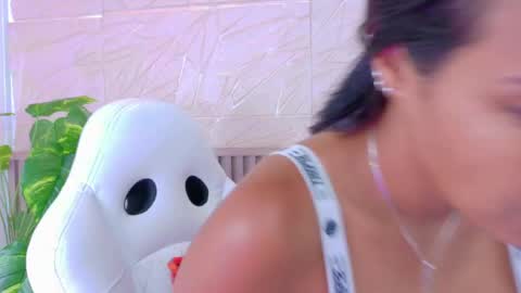 gaviluc_ online show from 05-04-26, 12:45