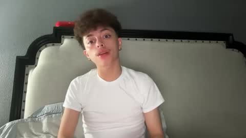 Snapshot of gayboyhtx chatting on 02-06-26, 01:43 Jose online show from 02-06-26, 01:43