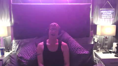 gaylad81 online show from 05-02-26, 06:46