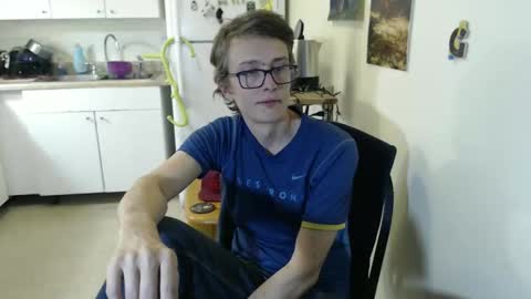 Snapshot of gdanch chatting on 12-31-24, 01:36 G online show from 12-31-24, 01:36