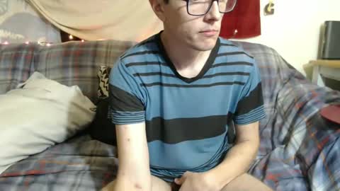 Snapshot of gdanch chatting on 01-19-25, 08:41 G online show from 01-19-25, 08:41