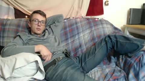 Snapshot of gdanch chatting on 01-22-25, 03:52 G online show from 01-22-25, 03:52