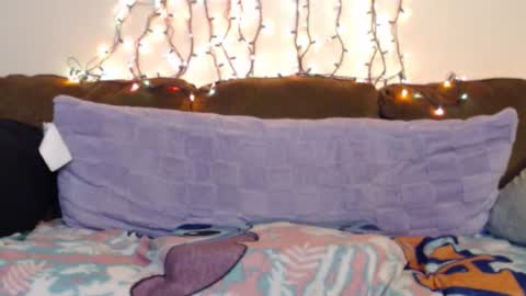 Snapshot of gdanch chatting on 11-16-25, 03:28 G online show from 11-16-25, 03:28