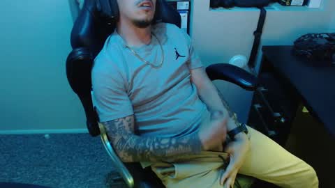 Snapshot of gefeeer chatting on 09-19-25, 04:36 gefeeer online show from 09-19-25, 04:36